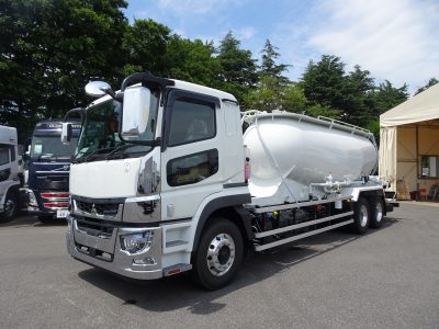 三菱 令和6年式 粉粒体運搬車 極東 14.9t積載