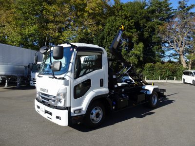 いすゞ 令和5年式 4tアームロール 未使用　
