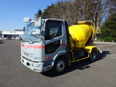 三菱 平成28年式 ミキサー カヤバ 1.6立米