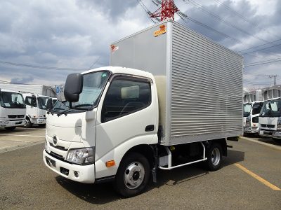 日野 令和2年式 バン 標準10尺 AT 2t積載