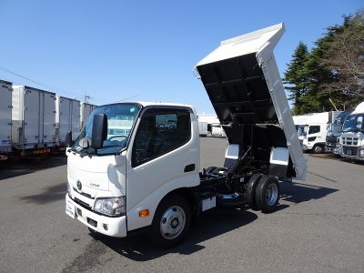 トヨタ 令和7年式 ダンプ 新明和 全低床 3t積載