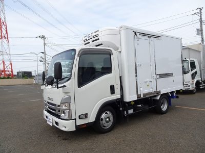いすゞ 令和5年式 冷凍車 標準10尺 1.95t積載