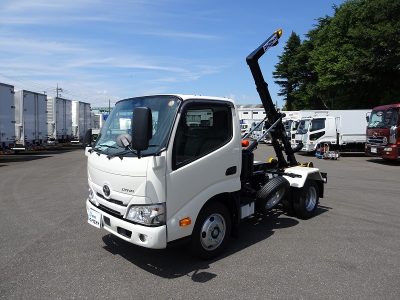 トヨタ 令和7年式 アームロール 2.95t積載